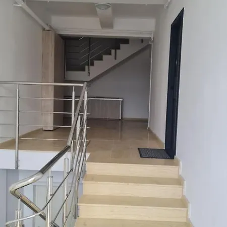 Swiss 8 Apartment